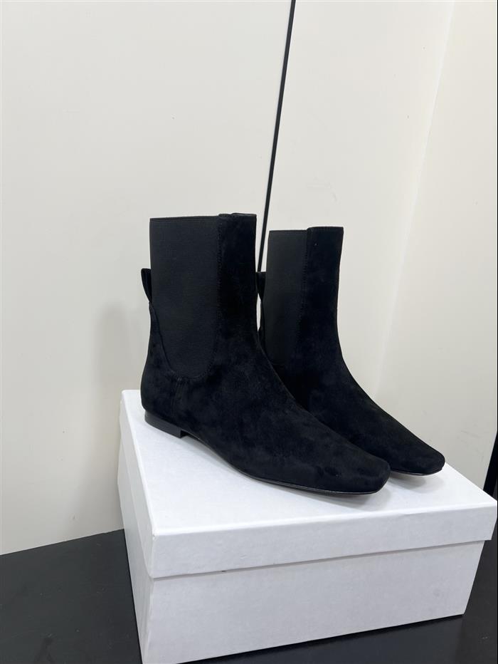 20251128174314665 370